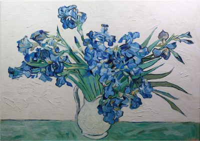 Kopia „Irysów" Vincenta van Gogha: niebieskie irysy w białym wazonie